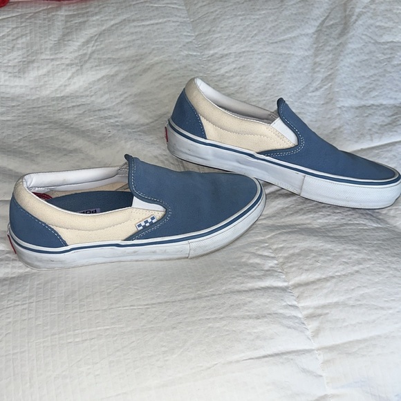 Slip on Vans - Picture 1 of 5